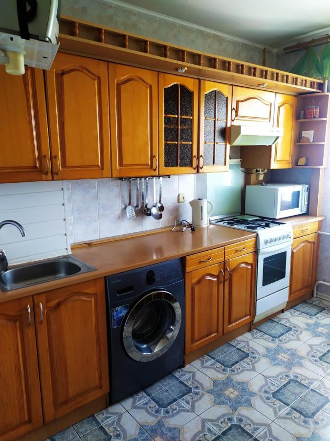 Ильинская 3К Посуточно Почасово Apartman Szumi Kültér fotó