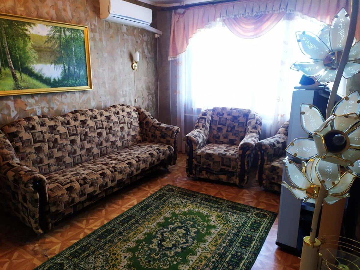 Ильинская 3К Посуточно Почасово Apartman Szumi Kültér fotó