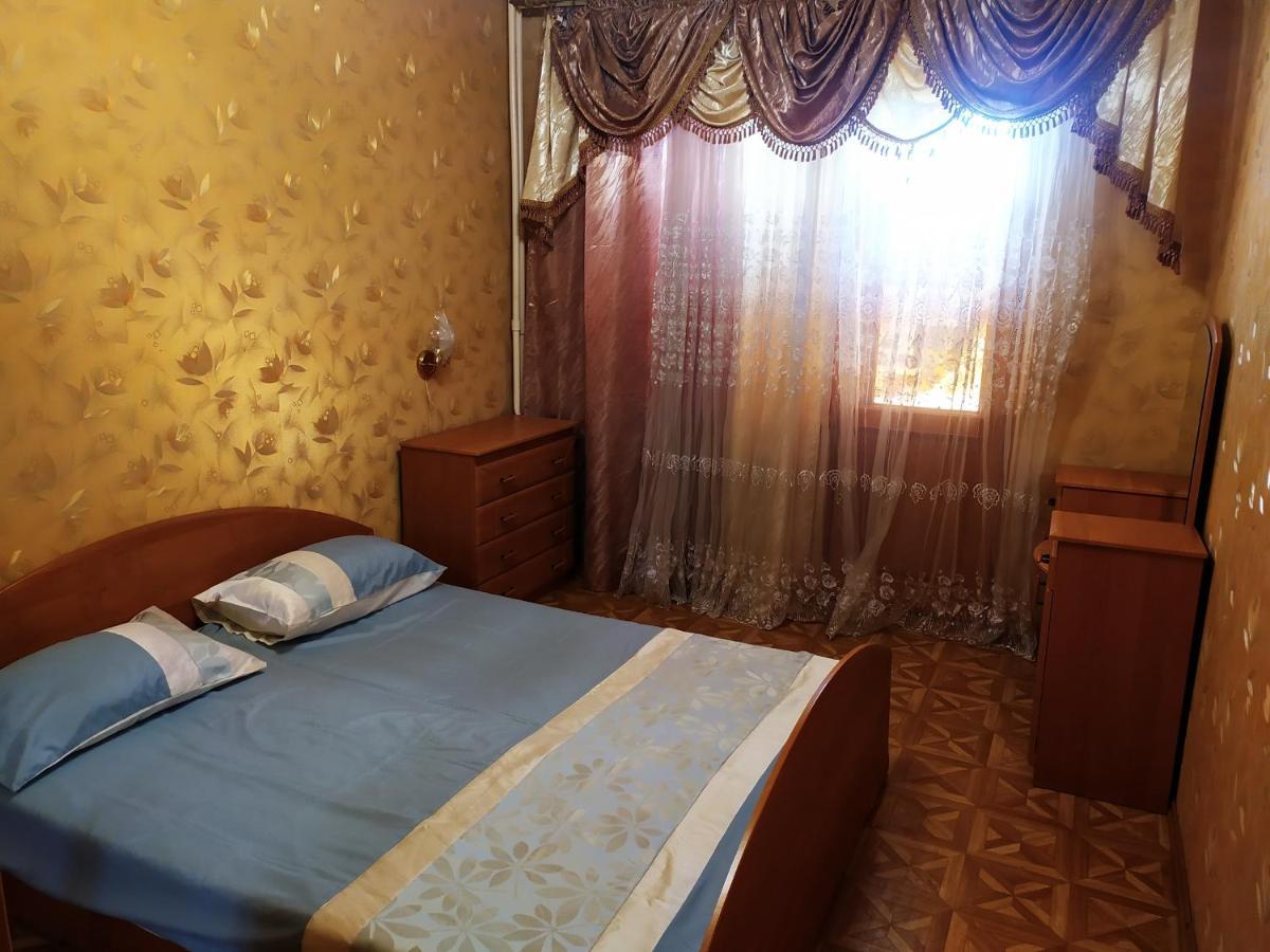 Ильинская 3К Посуточно Почасово Apartman Szumi Kültér fotó